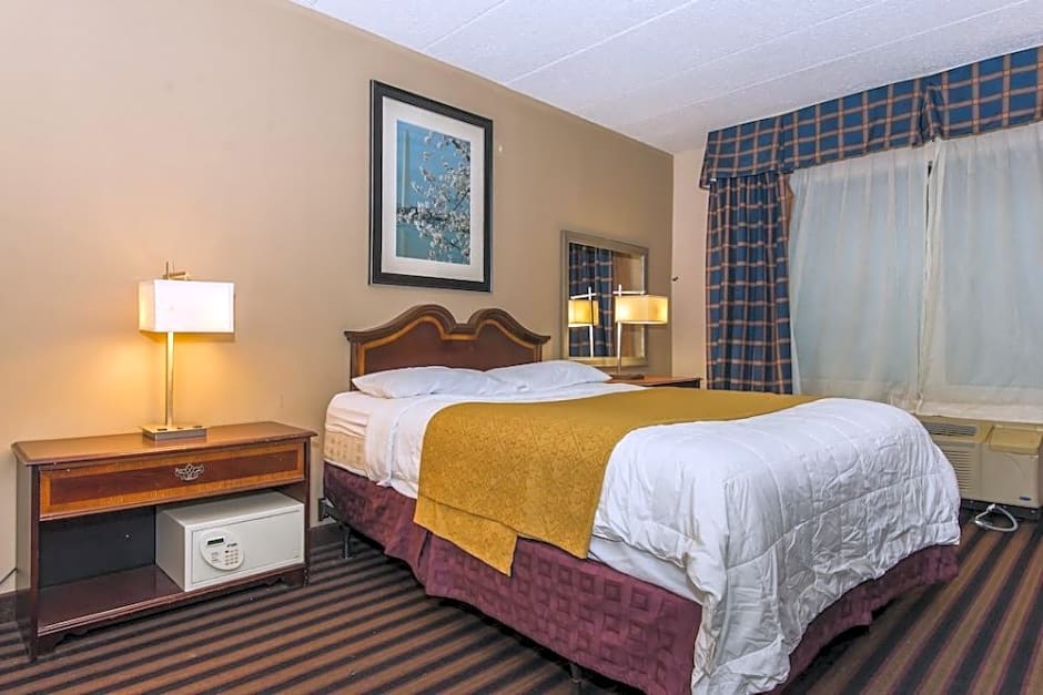 NORTHEAST GARDEN INN.