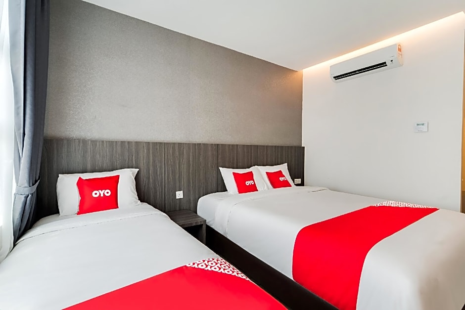 Capital O 89386 Stay 365 Hotel