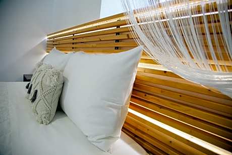 IRIS Boutique Rooms