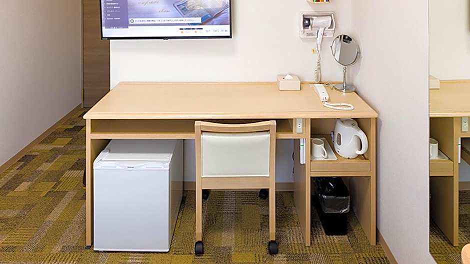 Toyoko Inn Imba Nihon-idai Ekimae