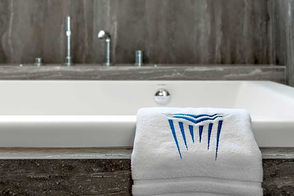 Hellenic Vibes Smart Hotel