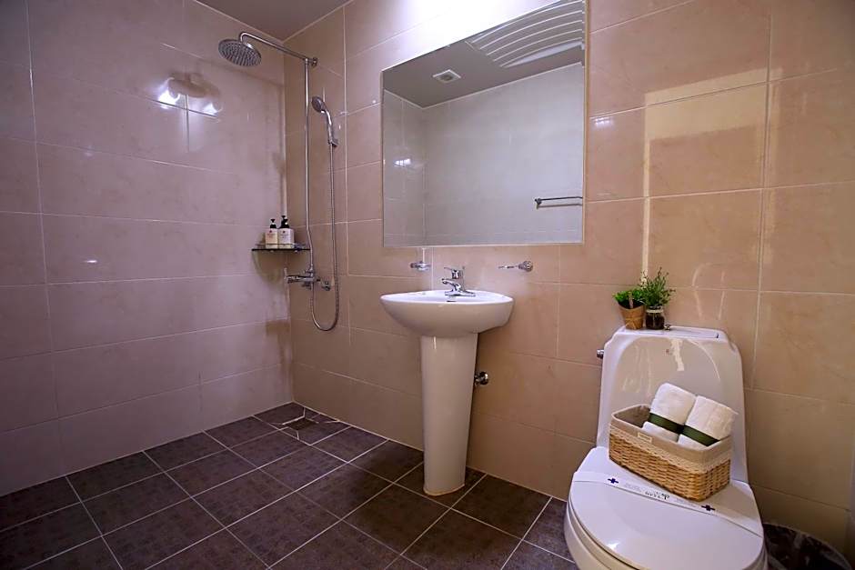 Meta Pension, DamYang