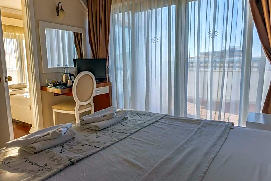 Sentinus Beach Hotel