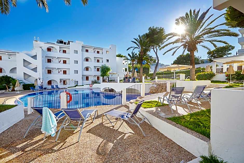 Gavimar Cala Gran Hotel and Apartments