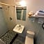Four Oaks Lodging