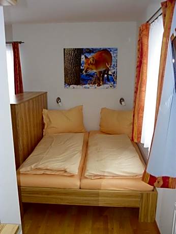 Deluxe Studio (2 adults)