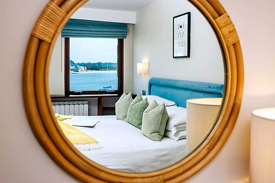 The Moorings Hotel & Restaurant