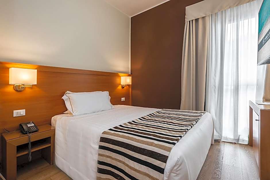 Sardegna Hotel - Suites & Restaurant