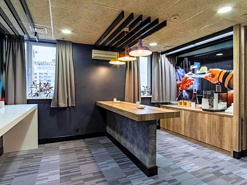 ibis Kyiv City Center