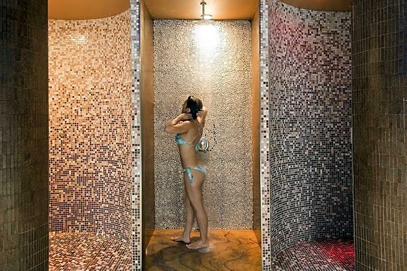 Marylanza Suites & Spa