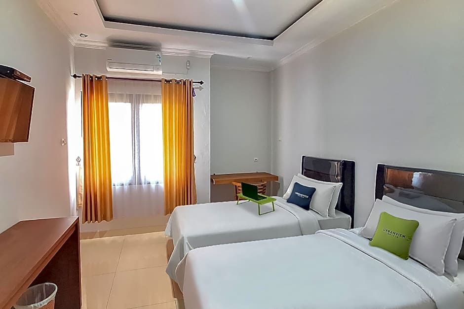 Urbanview Syariah Wisma Annisa Palangkaraya by RedDoorz