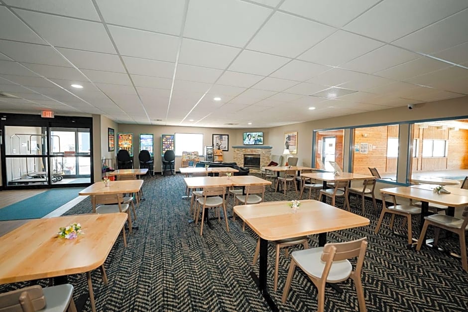 AmericInn by Wyndham Tomahawk