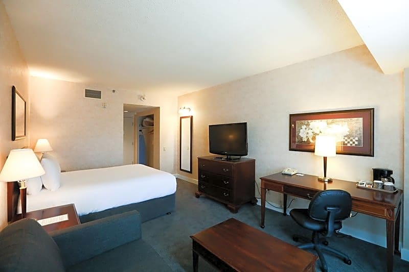 Atrium Hotel Vancouver