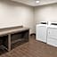 Holiday Inn Express and Suites Meriden By IHG