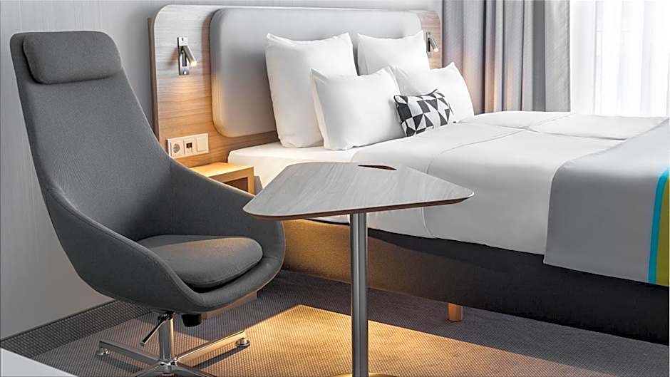 Holiday Inn Express Dusseldorf- Hauptbahnhof By IHG