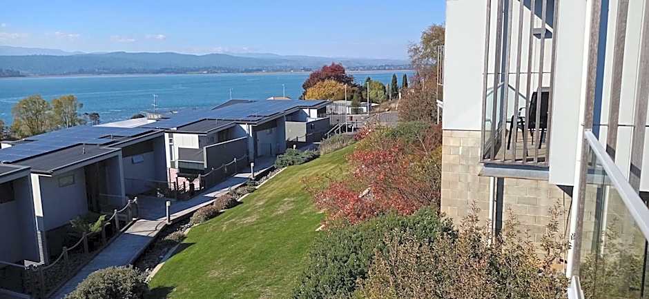 Rosevears Riverview Hotel