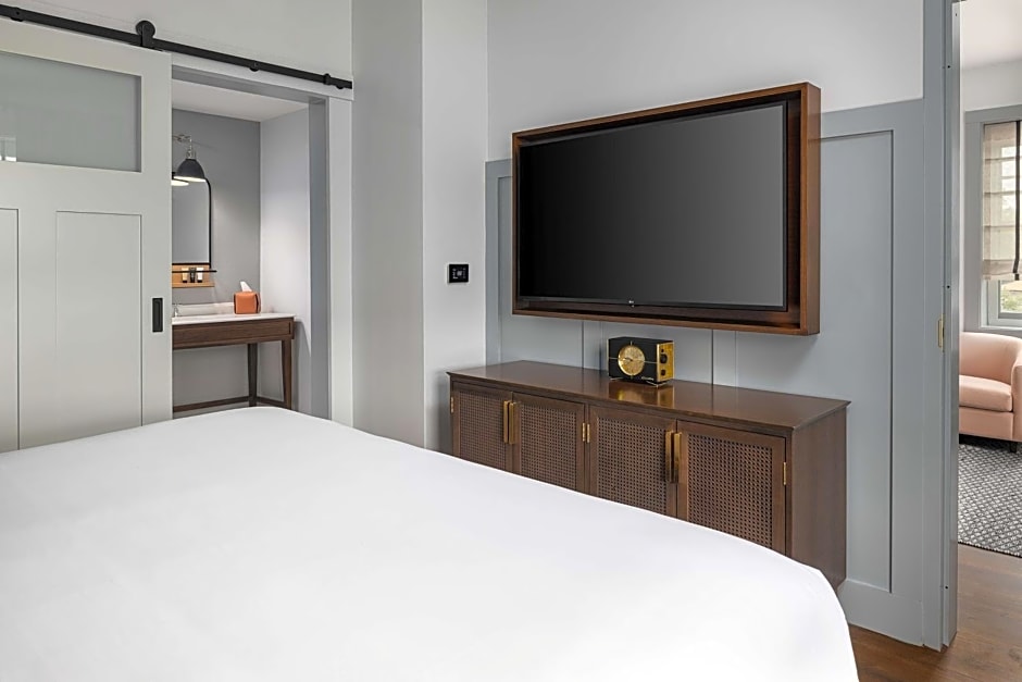 Wylie Hotel Atlanta, Tapestry Collection by Hilton