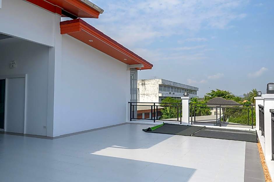 Munruk Hostel