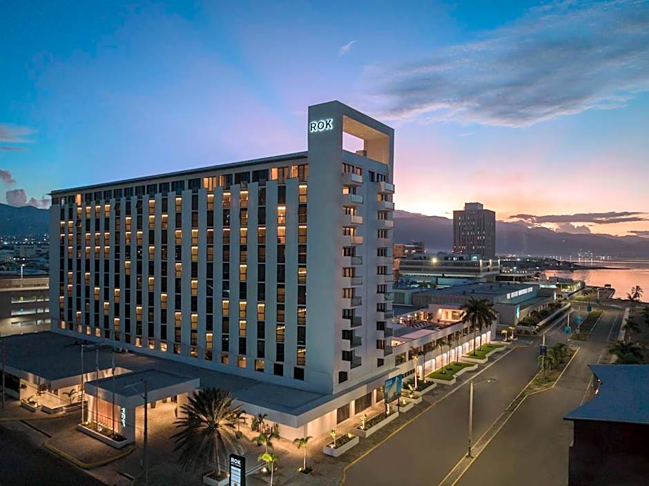 Rok Hotel Kingston Tapestry Collection By Hilton