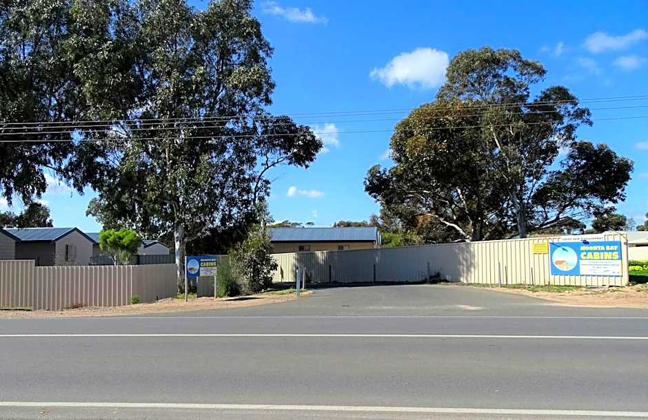 Costello Hotels - Moonta Bay Cabins