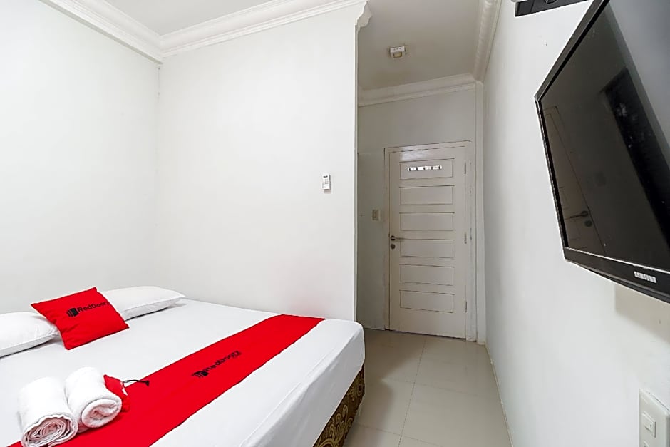 RedDoorz Syariah @ Panglima Nyak Makam Aceh