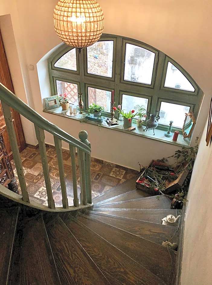 Royal Residence 1901