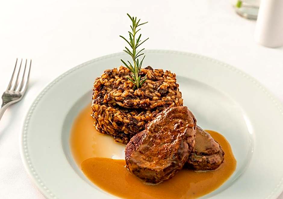 Estanplaza International