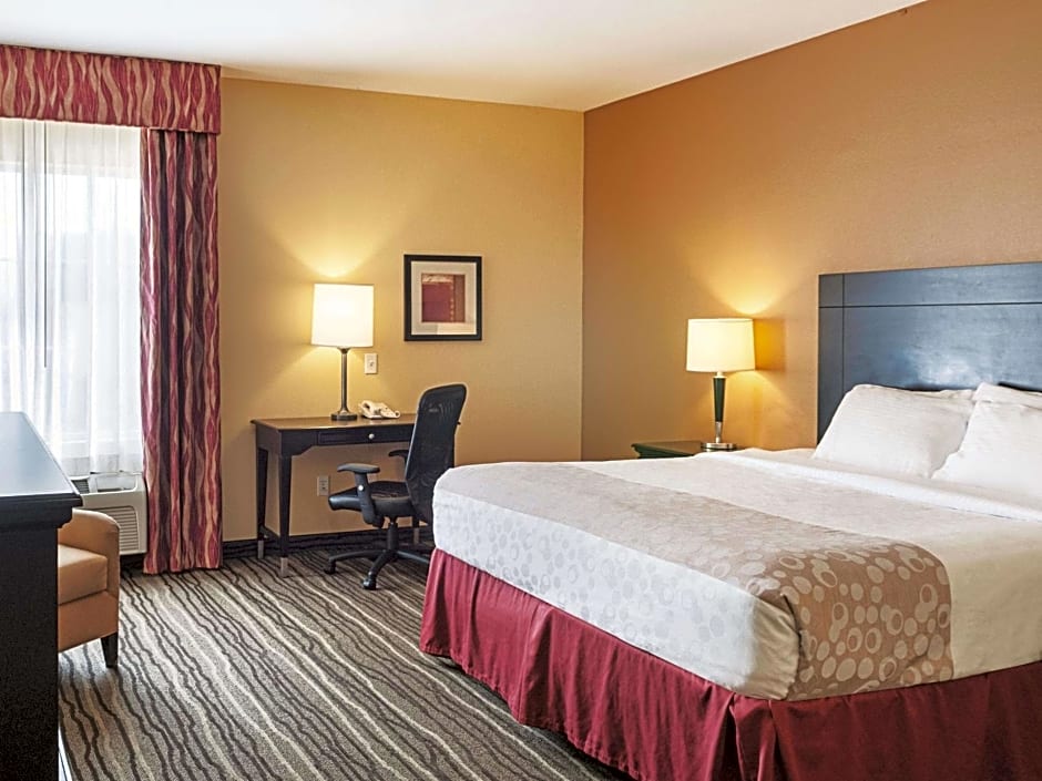 La Quinta Inn & Suites by Wyndham Slidell - North Shore Area