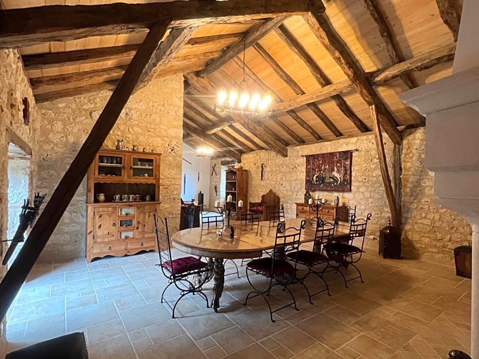 Le Relais des Chevaliers " Chambre des Chevaliers"