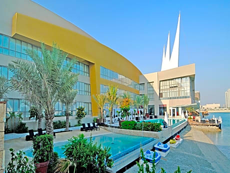 The Dragon Hotel & Resort