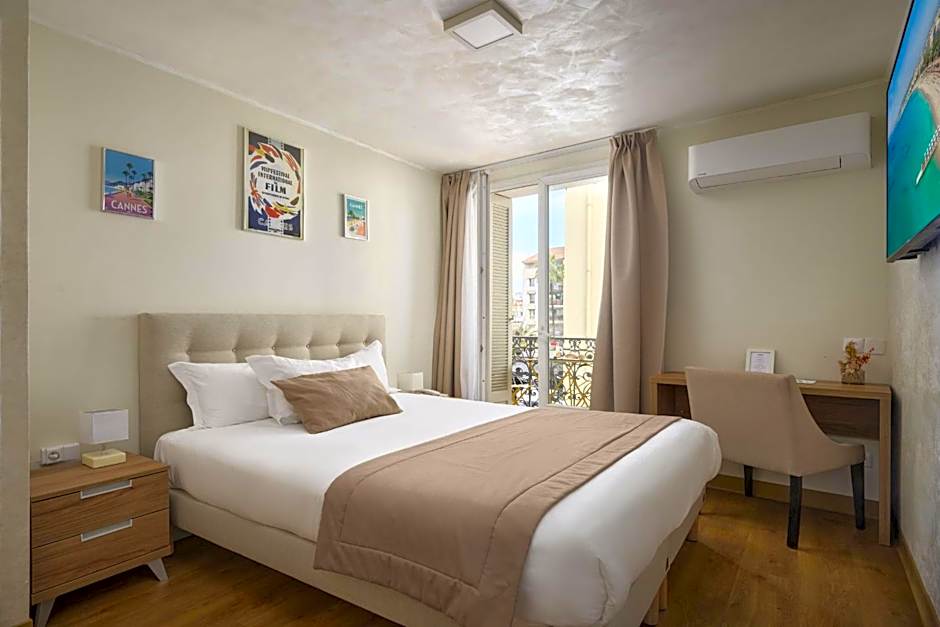 Hotel Des Congres Et Festivals