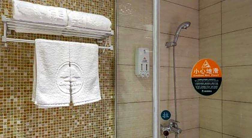 GreenTree Inn Huzhou South Street Chaoyin Bridge Business Hotel