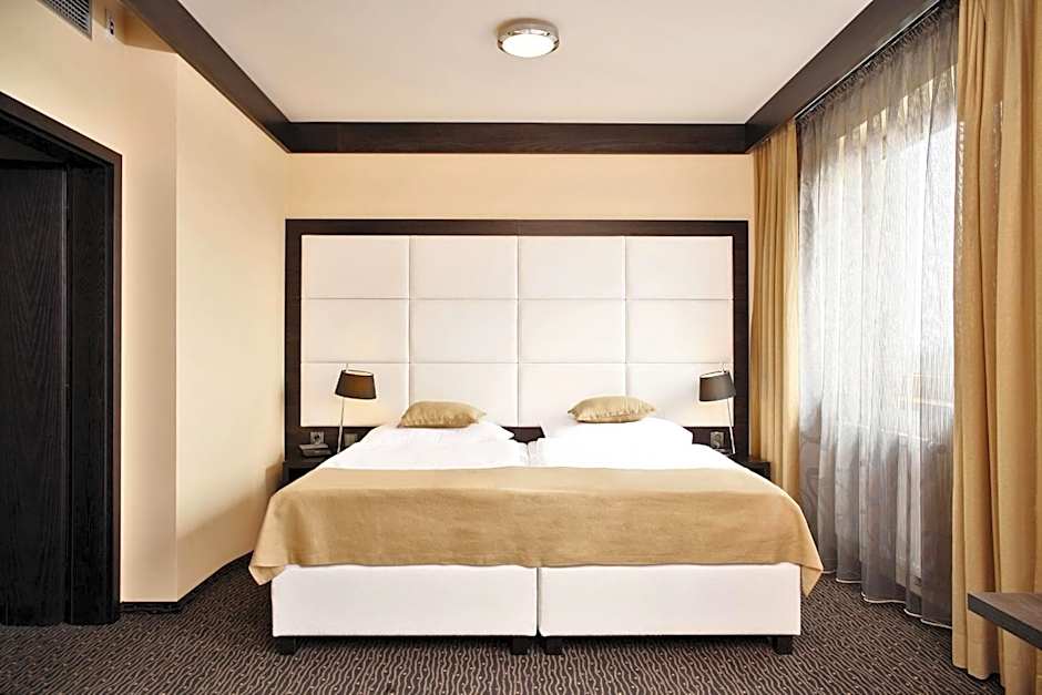 Lifestyle Hotel