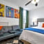 Mid-city Muse W Pool -spacious 5br Minutes To Fq
