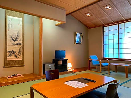 Japanese-Style Quadruple Room