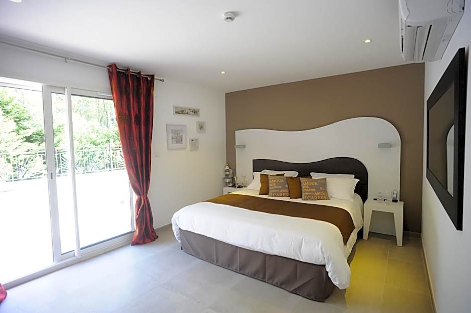 The Originals City, Hôtel Les Bastides du Gapeau