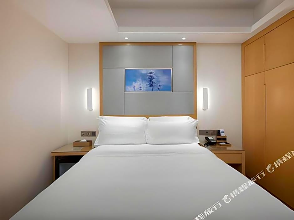 Lavande Hotel Guangzhou Shangxiajiu Pedestrian Street Hualin Temple Metro Station