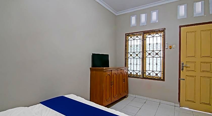 Hotel O Flamboyan 25 Homestay Syariah