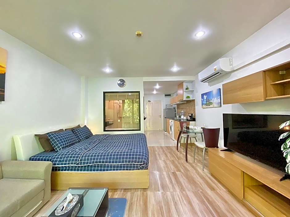 Patong - The Unity Seaview & Mountain Residence