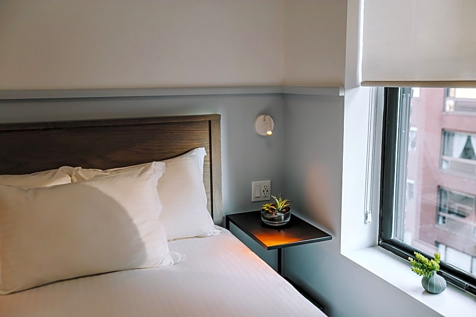 Washington Jefferson at Times Square