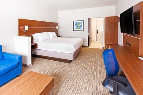 1 King Suite Communications Accessible