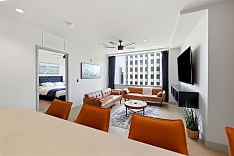 175 LEX - Walkable Downtown Lexington & Rupp Arena - Full Condos