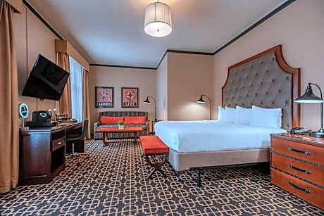 Junior King Suite with Seating Area