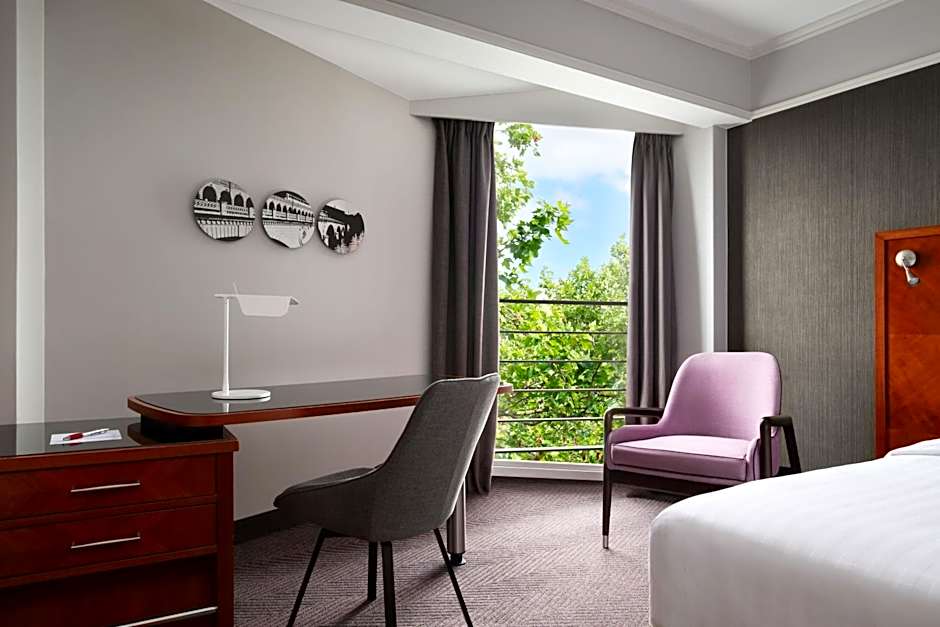 Paris Marriott Rive Gauche Hotel & Conference Center