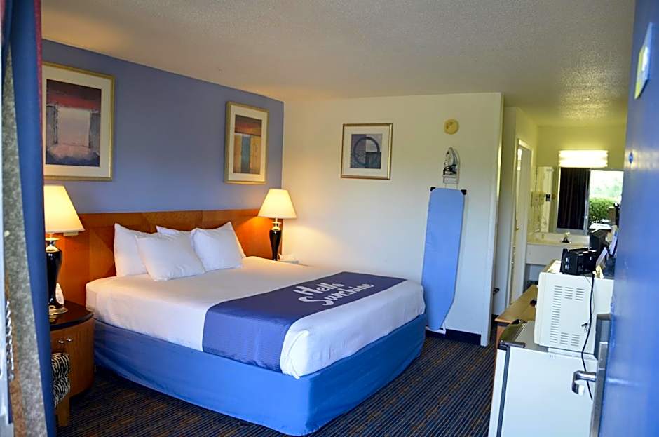 Days Inn by Wyndham Luray Shenandoah