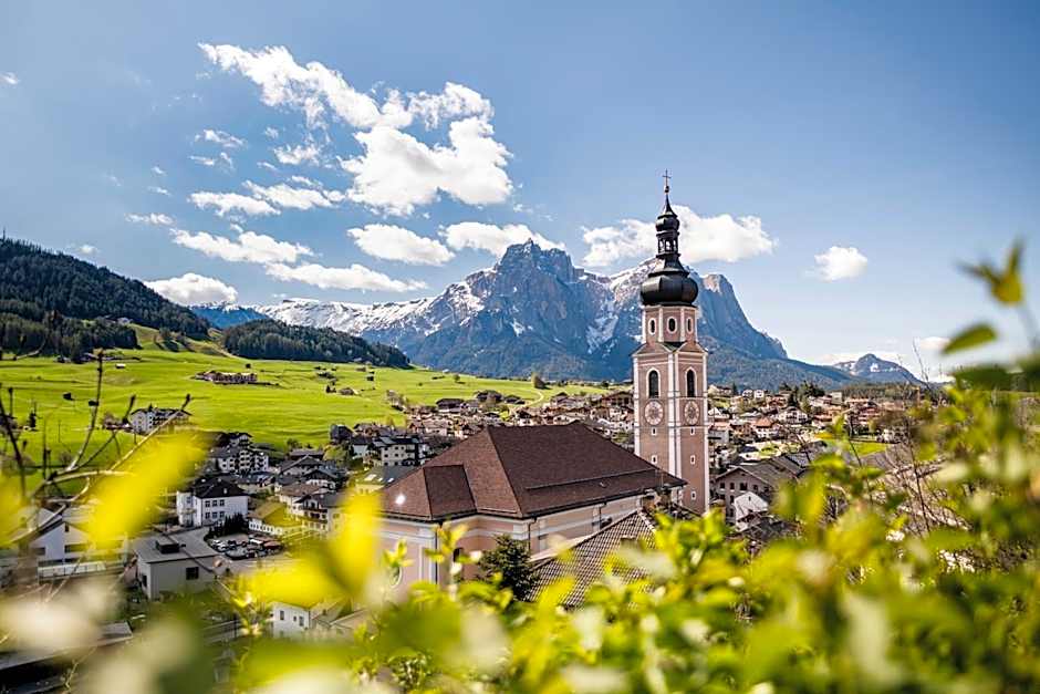 Hotel Castel Oswald von Wolkenstein