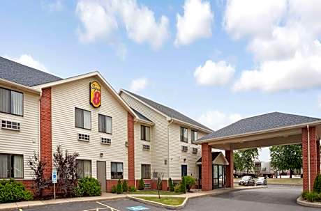 Super 8 by Wyndham Monee