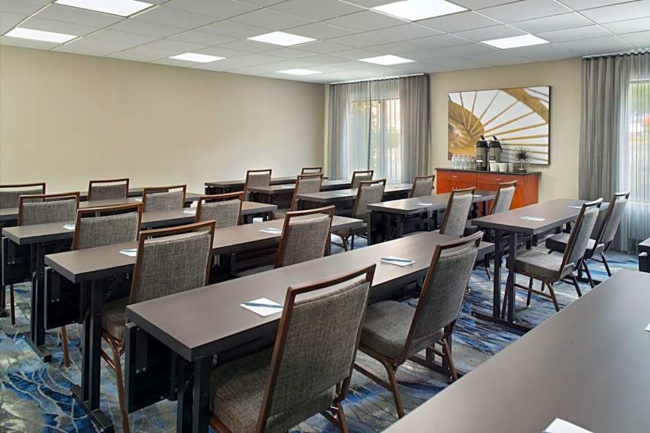 Fairfield by Marriott Inn & Suites Asheville Outlets