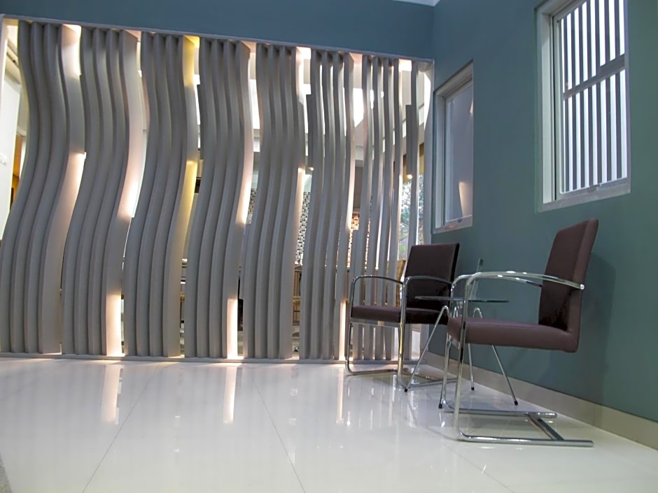 Sampit Residence Managed By Flat06