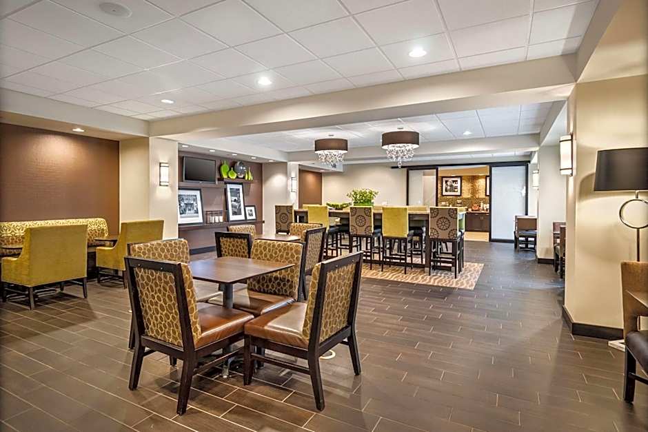 Hampton Inn By Hilton Dover